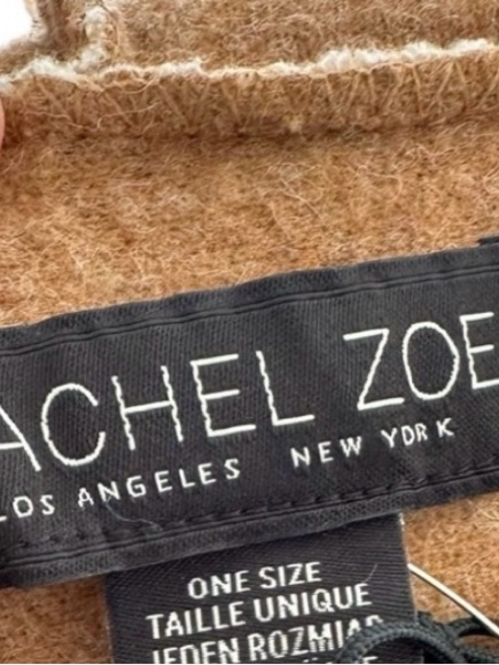 Rachel Zoë Cream/Ivory Cape trimmed in Faux Fur - Picture 4 of 14